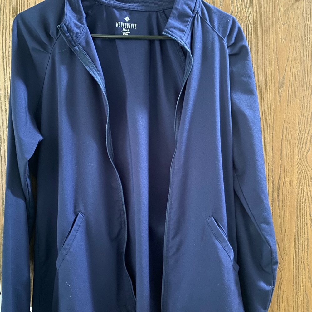 Scrub jacket
